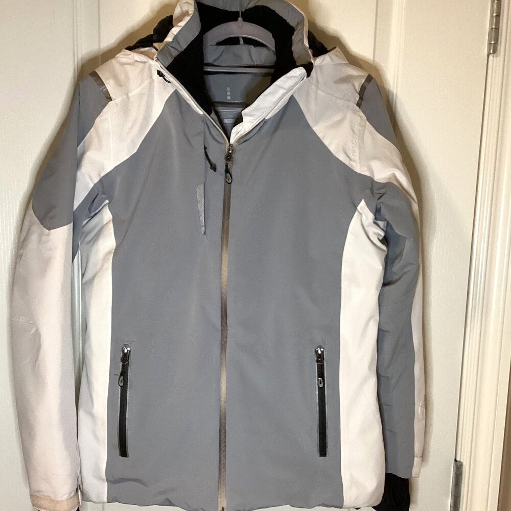 Elevate Sport Women's Insulated Snow Jacket Size S/P Skiing Winter Ski Hooded